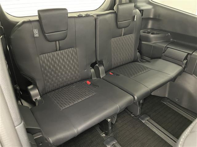 ノア ハイブリッドＳ－Ｚ　純正１０．５型ナビ　ＢＳＭ　禁煙車　快適利便Ｈｉｇｈ　ＤＶＤデッキ　シートヒーター　ハンドルヒーター　電動リアゲート　両側パワスラ　ＡＣ１００Ｖ電源　前後ドラレコ　セーフティセンス　衝突軽減　ＬＥＤ（22枚目）