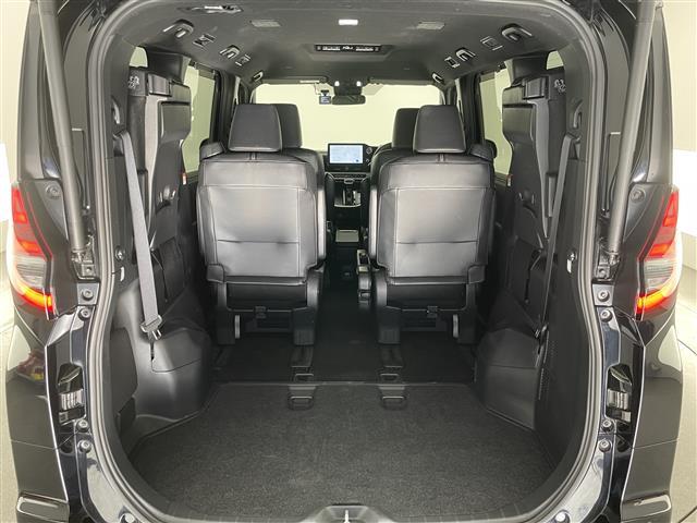 ノア ハイブリッドＳ－Ｚ　純正１０．５型ナビ　ＢＳＭ　禁煙車　快適利便Ｈｉｇｈ　ＤＶＤデッキ　シートヒーター　ハンドルヒーター　電動リアゲート　両側パワスラ　ＡＣ１００Ｖ電源　前後ドラレコ　セーフティセンス　衝突軽減　ＬＥＤ（24枚目）