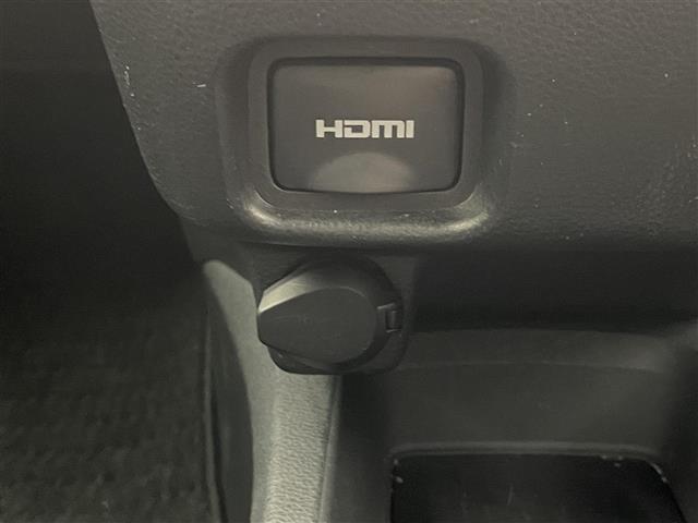 ノア ハイブリッドＳ－Ｚ　純正１０．５型ナビ　ＢＳＭ　禁煙車　快適利便Ｈｉｇｈ　ＤＶＤデッキ　シートヒーター　ハンドルヒーター　電動リアゲート　両側パワスラ　ＡＣ１００Ｖ電源　前後ドラレコ　セーフティセンス　衝突軽減　ＬＥＤ（29枚目）