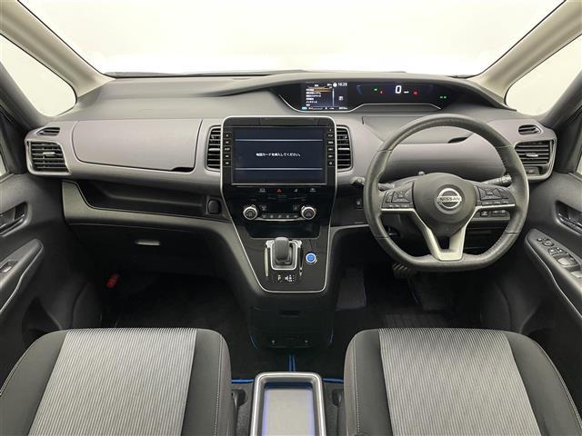 セレナ ｅ－パワー　ハイウェイスターＶ　純正１０型ナビ　シートヒーター　禁煙　全方位カメラ　ＢＳＭ　ハンドルヒーター　寒冷地　ＥＴＣ　ツートンカラー　　コーナーセンサー　両側パワスラ　純正ドラレコ　ＬＥＤオートライト　フォグ　衝突軽減装置（2枚目）