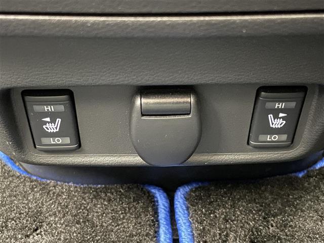 セレナ ｅ－パワー　ハイウェイスターＶ　純正１０型ナビ　シートヒーター　禁煙　全方位カメラ　ＢＳＭ　ハンドルヒーター　寒冷地　ＥＴＣ　ツートンカラー　　コーナーセンサー　両側パワスラ　純正ドラレコ　ＬＥＤオートライト　フォグ　衝突軽減装置（5枚目）