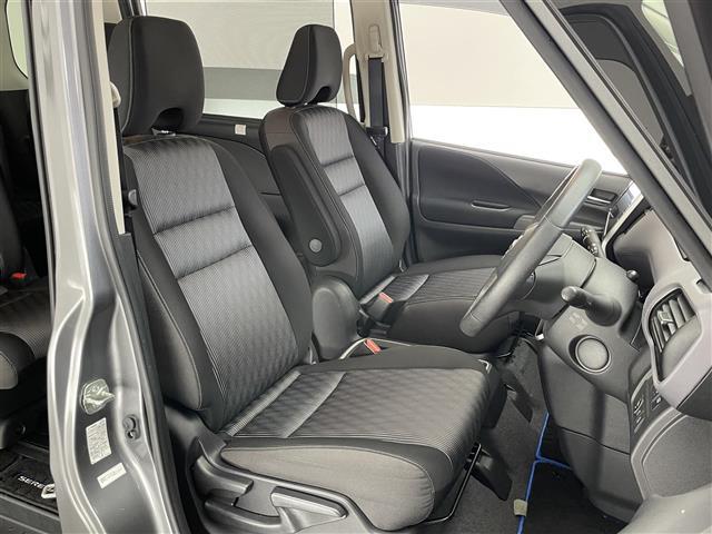 セレナ ｅ－パワー　ハイウェイスターＶ　純正１０型ナビ　シートヒーター　禁煙　全方位カメラ　ＢＳＭ　ハンドルヒーター　寒冷地　ＥＴＣ　ツートンカラー　　コーナーセンサー　両側パワスラ　純正ドラレコ　ＬＥＤオートライト　フォグ　衝突軽減装置（19枚目）