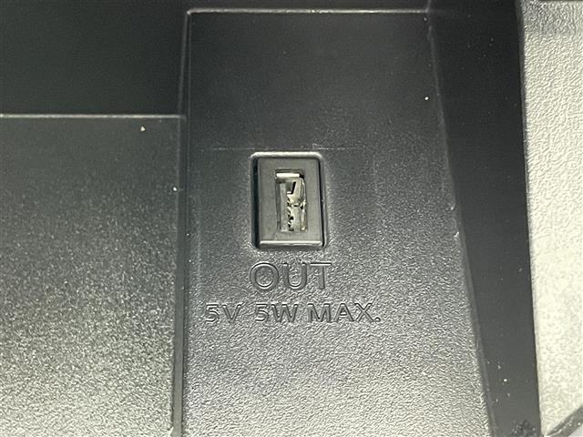 セレナ ｅ－パワー　ハイウェイスターＶ　純正１０型ナビ　シートヒーター　禁煙　全方位カメラ　ＢＳＭ　ハンドルヒーター　寒冷地　ＥＴＣ　ツートンカラー　　コーナーセンサー　両側パワスラ　純正ドラレコ　ＬＥＤオートライト　フォグ　衝突軽減装置（29枚目）