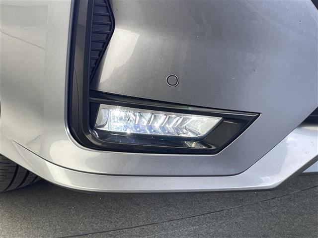 セレナ ｅ－パワー　ハイウェイスターＶ　純正１０型ナビ　シートヒーター　禁煙　全方位カメラ　ＢＳＭ　ハンドルヒーター　寒冷地　ＥＴＣ　ツートンカラー　　コーナーセンサー　両側パワスラ　純正ドラレコ　ＬＥＤオートライト　フォグ　衝突軽減装置（35枚目）