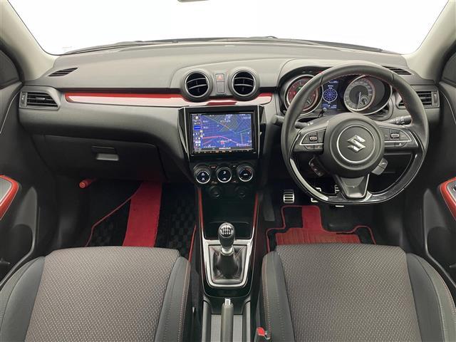 スイフトスポーツ ベースグレード　純正８型ナビ　全方位カメラ　禁煙　シートヒーター　クルコン　ＥＴＣ　デュアルセンサーブレーキサポート　衝突軽減装置　車線逸脱　ＬＥＤオートライト　フォグランプ　フルセグＴＶ　Ｂｌｕｅｔｏｏｔｈ　ＵＳＢ（2枚目）