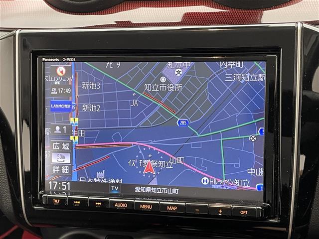 スイフトスポーツ ベースグレード　純正８型ナビ　全方位カメラ　禁煙　シートヒーター　クルコン　ＥＴＣ　デュアルセンサーブレーキサポート　衝突軽減装置　車線逸脱　ＬＥＤオートライト　フォグランプ　フルセグＴＶ　Ｂｌｕｅｔｏｏｔｈ　ＵＳＢ（3枚目）