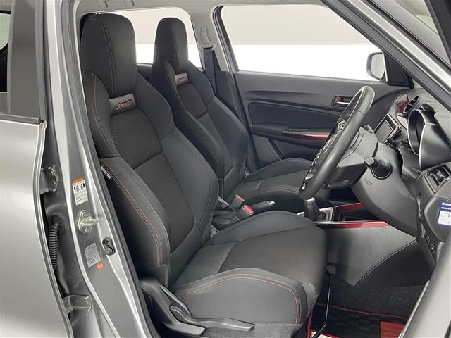 スイフトスポーツ ベースグレード　純正８型ナビ　全方位カメラ　禁煙　シートヒーター　クルコン　ＥＴＣ　デュアルセンサーブレーキサポート　衝突軽減装置　車線逸脱　ＬＥＤオートライト　フォグランプ　フルセグＴＶ　Ｂｌｕｅｔｏｏｔｈ　ＵＳＢ（19枚目）