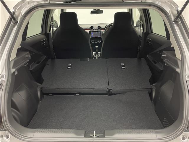 スイフトスポーツ ベースグレード　純正８型ナビ　全方位カメラ　禁煙　シートヒーター　クルコン　ＥＴＣ　デュアルセンサーブレーキサポート　衝突軽減装置　車線逸脱　ＬＥＤオートライト　フォグランプ　フルセグＴＶ　Ｂｌｕｅｔｏｏｔｈ　ＵＳＢ（22枚目）