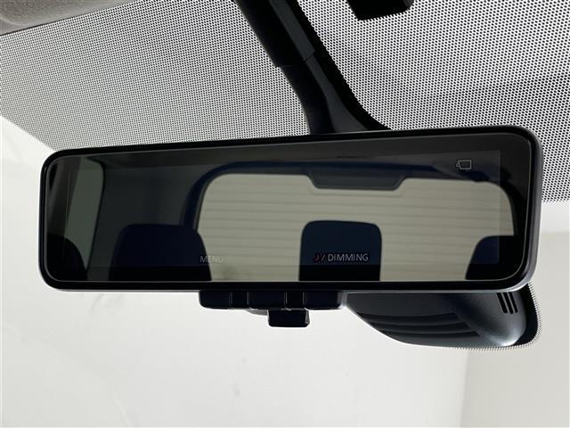 セレナ ｅ－パワー　ハイウェイスターＶ　純正１０型ナビ　全方位カメラ　禁煙　プロパイロット　デジタルインナーミラー　ＢＳＭ　ハンズフリー両側パワスラ　ＥＴＣ　衝突軽減　追従クルコン　ハンドル支援　ＬＥＤオートライト　コーナーセンサ　ドラレコ（6枚目）