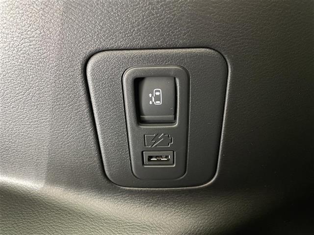 セレナ ｅ－パワー　ハイウェイスターＶ　純正１０型ナビ　全方位カメラ　禁煙　プロパイロット　デジタルインナーミラー　ＢＳＭ　ハンズフリー両側パワスラ　ＥＴＣ　衝突軽減　追従クルコン　ハンドル支援　ＬＥＤオートライト　コーナーセンサ　ドラレコ（32枚目）