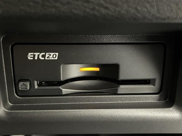 セレナ e-パワー ハイウェイスターV 登録済未使用車 純12.3型DAナビTV 禁煙 全方位カメラ プロパイロット BSM 内蔵前後ドラレコ デジタルインナーミラー HDMI ワイヤレス充電 衝突軽減 車線逸脱 両側パワスラ ハンドル支援(9枚目)