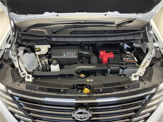 セレナ e-パワー ハイウェイスターV 登録済未使用車 純12.3型DAナビTV 禁煙 全方位カメラ プロパイロット BSM 内蔵前後ドラレコ デジタルインナーミラー HDMI ワイヤレス充電 衝突軽減 車線逸脱 両側パワスラ ハンドル支援(24枚目)