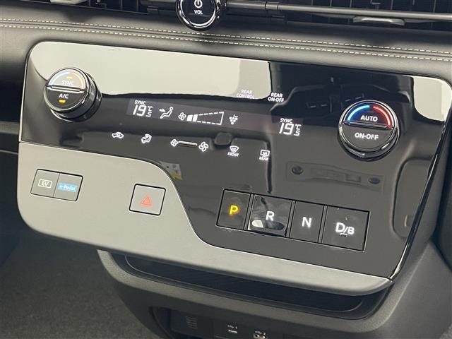 セレナ e-パワー ハイウェイスターV 登録済未使用車 純12.3型DAナビTV 禁煙 全方位カメラ プロパイロット BSM 内蔵前後ドラレコ デジタルインナーミラー HDMI ワイヤレス充電 衝突軽減 車線逸脱 両側パワスラ ハンドル支援(14枚目)