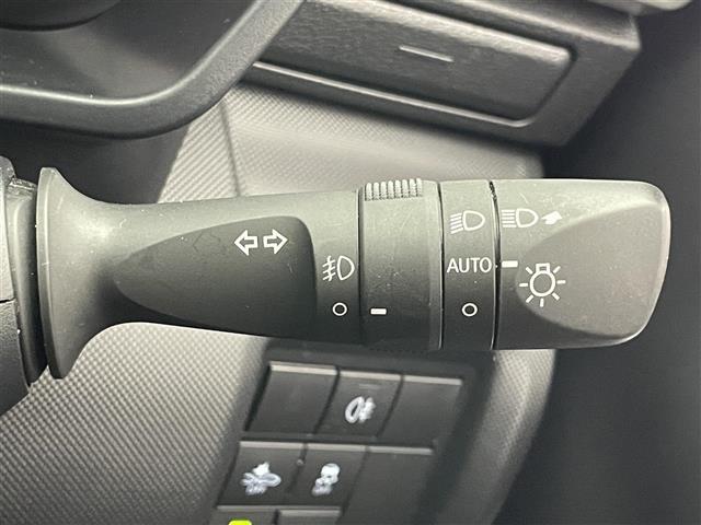 ロッキー プレミアムＧ　シートヒーター　追従クルコン　禁煙　スマアシＩＩＩ　衝突軽減　電動パーキング　オートホールド　ハーフレザー　コーナーセンサー　ＬＥＤオートライト　フォグランプ　純正フロアマット　ＵＳＢポート　フォグラ（30枚目）