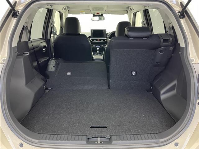 ロッキー プレミアムＧ　シートヒーター　追従クルコン　禁煙　スマアシＩＩＩ　衝突軽減　電動パーキング　オートホールド　ハーフレザー　コーナーセンサー　ＬＥＤオートライト　フォグランプ　純正フロアマット　ＵＳＢポート　フォグラ（33枚目）