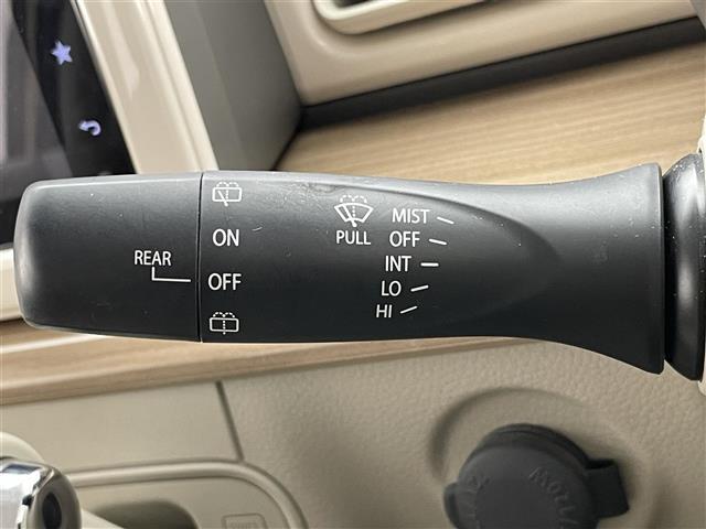 アルトラパン S 純正ナビ 全方位カメラ シートヒーター 禁煙車 レーダーブレーキサポート 衝突軽減 HIDヘッドライト 純正フロアマット オートライト DVD USB フルセグTV ツートンカラー プッシュスタート(14枚目)