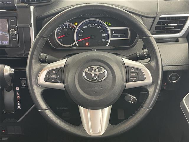 ルーミー カスタムＧ　Ｓ　純正ナビ　シートヒーター　ＳＡＩＩ　禁煙　バックカメラ　クルーズコントロール　ＥＴＣ　プッシュスタート　ＬＥＤオートライト　フォグランプ　衝突軽減　両側パワースライドドア　純正ドラレコ　純正フロアマッ（10枚目）