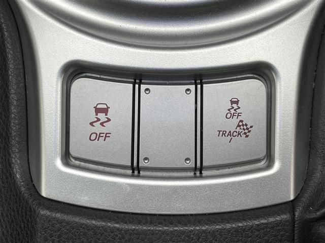 �y�^�]�ȑ��암�z���K�ȃh���C�u���y���ނ��߂̋@�\����������Ă��܂��I�^�]�Ȃ���G���̂ŁA�g���₷���ł��I���ۃv��������Ă��������ƁA����ɐ����ň��S���Ă��������܂��I