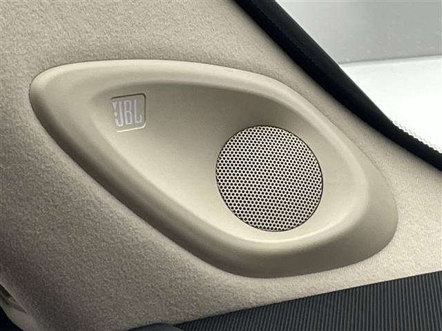 【ＪＢＬ】専用スピーカーとアンプから奏でるプレミアムサウンドです。サウンドまでゴージャス感に溢れています。素晴らしい音響を是非お聴き下さい！