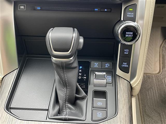 店頭在庫以外にも全国約４万台※の在庫から、ぴったりな１台をご提案します！※２０２３年１０月現在の在庫台数です。売約済の可能性があります。