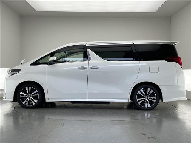 アルファード ２．５Ｓ　Ｃパッケージ　純正９型ナビＴＶ　Ｗムーンルーフ　禁煙　純正１２．１型後席モニター　デジタルインナーミラー　オートステップ　ＢＳＭ　黒革　シートヒーター　衝突軽減　追従クルコン　三眼ＬＥＤ　ＡＣ１００Ｖ　ＤＶＤデッキ（17枚目）