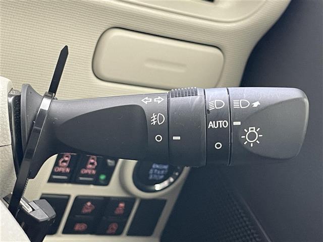 ムーヴキャンバス Ｇメイクアップリミテッド　ＳＡＩＩＩ　社外ナビ　全方位カメラ　シートヒーター　禁煙車　ＴＶ　ＤＶＤ　ＥＴＣ　ＬＥＤオートライト　フォグランプ　Ｂｌｕｅｔｏｏｔｈ　オートハイビーム　スマアシＩＩＩ　衝突軽減装置　車線逸脱　両側パワースライド（14枚目）