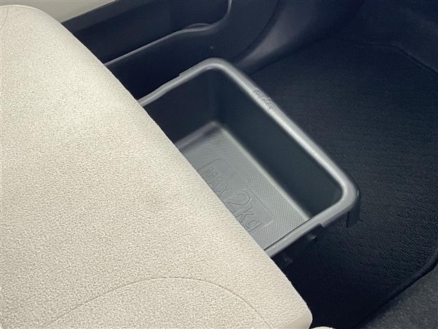 ムーヴキャンバス Ｇメイクアップリミテッド　ＳＡＩＩＩ　社外ナビ　全方位カメラ　シートヒーター　禁煙車　ＴＶ　ＤＶＤ　ＥＴＣ　ＬＥＤオートライト　フォグランプ　Ｂｌｕｅｔｏｏｔｈ　オートハイビーム　スマアシＩＩＩ　衝突軽減装置　車線逸脱　両側パワースライド（30枚目）