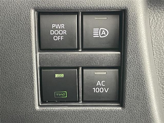 アルファードハイブリッド Ｚ　純正１４型ナビ　左右独立ムーンルーフ　禁煙　トヨタチームメイト　全方位カメラ　アドバンスドパーク　ＢＳＭ　黒革　シートヒーター　衝突軽減　追従クルコン　電動リアゲート　両側パワスラ　前後ドラレコ　ＴＶ（12枚目）