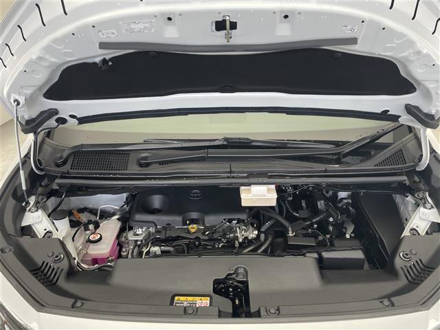 【エンジンルーム】親切・丁寧な専門の指定工場で御応対！・車検・点検整備・事故等の修理などアフターサービスも安心。お車のカスタマイズなどもご用命ください。