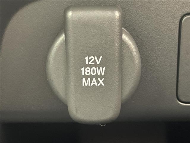 フリード ｅ：ＨＥＶクロスター　登録済未使用車　純正９型ナビ　禁煙　シートヒーター　ハーフレザー　電動パーキング　ホンダセンシング　衝突軽減　追従クルコン　ハンドル支援　コーナーセンサー　ＬＥＤオートライト　両側パワースライドドア（15枚目）