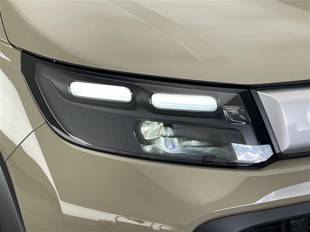 フリード ｅ：ＨＥＶクロスター　登録済未使用車　純正９型ナビ　禁煙　シートヒーター　ハーフレザー　電動パーキング　ホンダセンシング　衝突軽減　追従クルコン　ハンドル支援　コーナーセンサー　ＬＥＤオートライト　両側パワースライドドア（32枚目）