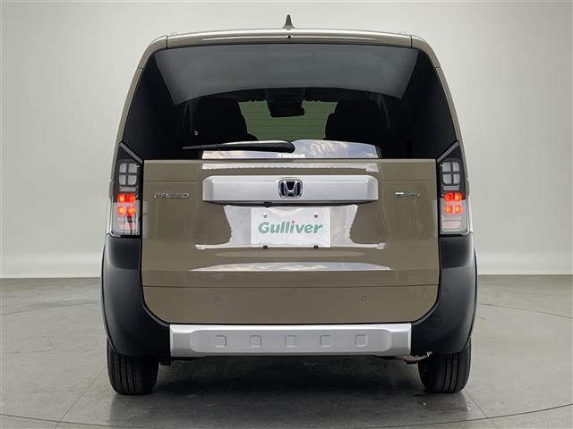 フリード ｅ：ＨＥＶクロスター　登録済未使用車　純正９型ナビ　禁煙　シートヒーター　ハーフレザー　電動パーキング　ホンダセンシング　衝突軽減　追従クルコン　ハンドル支援　コーナーセンサー　ＬＥＤオートライト　両側パワースライドドア（38枚目）