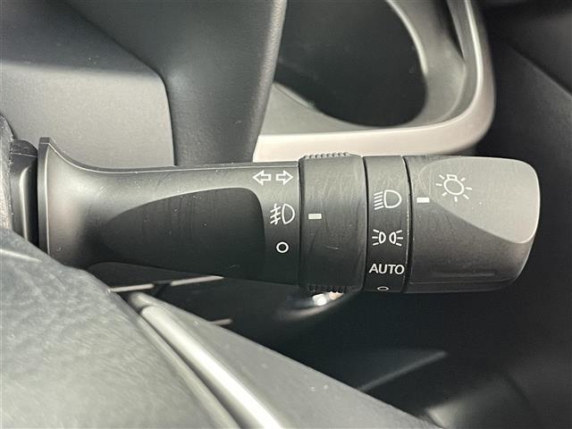 アルファード ２．５Ｓ　純正９型ナビ　フルセグＴＶ　ＤＶＤ　バックカメラ　禁煙　前後ドラレコ　パワースライドドア　トヨタセーフティセンス　衝突軽減　追従クルコン　ＬＥＤオートライト　コーナーセンサー　ＥＴＣ２．０　オットマン（30枚目）