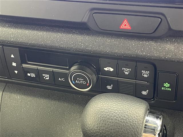 Ｎ－ＢＯＸカスタム コーディネートスタイル　純正９型ナビ　シートヒーター　禁煙車　純正ドラレコ　両側パワスラ　バックカメラ　ホンダセンシング　衝突軽減装置　追従クルコン　ハンドル支援　電動パーキング　背面テーブル　フルセグＴＶ　カープレイ対応（8枚目）