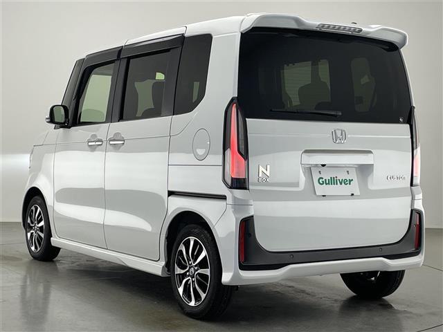 Ｎ－ＢＯＸカスタム コーディネートスタイル　純正９型ナビ　シートヒーター　禁煙車　純正ドラレコ　両側パワスラ　バックカメラ　ホンダセンシング　衝突軽減装置　追従クルコン　ハンドル支援　電動パーキング　背面テーブル　フルセグＴＶ　カープレイ対応（18枚目）