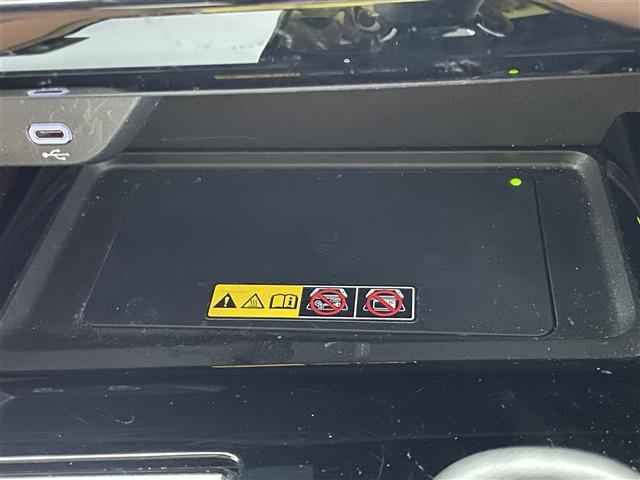 ヴェルファイアハイブリッド Z プレミア 純正14型ナビ 左右独立ムーンルーフ トヨタチームメイト アドバンスドパーク ユニバーサルステップ 全方位カメラ 茶革シート デジタルインナーミラー HUD BSM ワイヤレス充電 衝突軽減 ACC(5枚目)