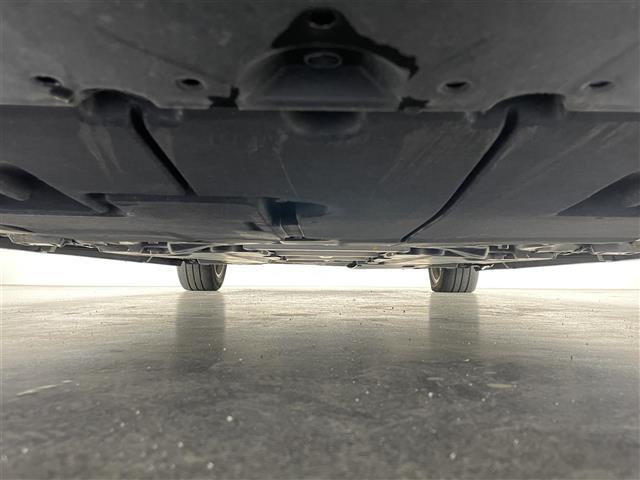 カローラスポーツ ハイブリッドＧ　スタイルパッケージ　純正９型ナビＴＶ　ＤＶＤデッキ　モデリスタエアロ　シートヒーター　ハーフレザー　バックカメラ　純正ドラレコ　ＥＴＣ　セーフティセンス　衝突軽減装置　追従クルコン　コーナーセンサー　ＬＥＤオートライト（24枚目）