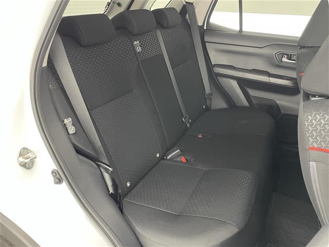 ライズ Ｚ　純正９型ＤＡ　全方位カメラ　シートヒーター　ＢＳＭ　スマアシＩＩＩ　衝突軽減　追従クルコン　ＥＴＣ　電動パーキング　ＨＤＭＩ　ＵＳＢ　ＬＥＤオートライト　フォグランプ　前後ドラレコ　コーナーセンサー（20枚目）