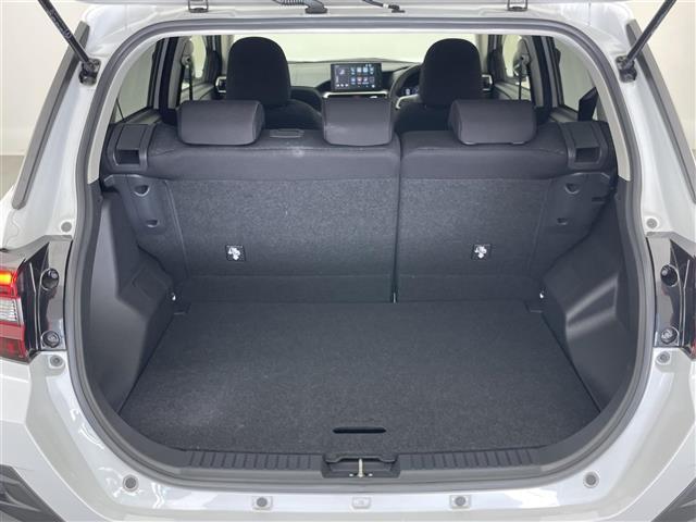 ライズ Ｚ　純正９型ＤＡ　全方位カメラ　シートヒーター　ＢＳＭ　スマアシＩＩＩ　衝突軽減　追従クルコン　ＥＴＣ　電動パーキング　ＨＤＭＩ　ＵＳＢ　ＬＥＤオートライト　フォグランプ　前後ドラレコ　コーナーセンサー（22枚目）