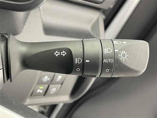 ライズ Ｚ　純正９型ＤＡ　全方位カメラ　シートヒーター　ＢＳＭ　スマアシＩＩＩ　衝突軽減　追従クルコン　ＥＴＣ　電動パーキング　ＨＤＭＩ　ＵＳＢ　ＬＥＤオートライト　フォグランプ　前後ドラレコ　コーナーセンサー（31枚目）