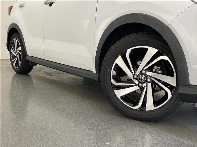 ライズ Ｚ　純正９型ＤＡ　全方位カメラ　シートヒーター　ＢＳＭ　スマアシＩＩＩ　衝突軽減　追従クルコン　ＥＴＣ　電動パーキング　ＨＤＭＩ　ＵＳＢ　ＬＥＤオートライト　フォグランプ　前後ドラレコ　コーナーセンサー（32枚目）