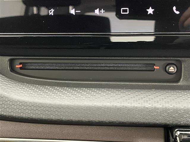 �y�i�r�Q�[�V�����z�a�����������������A�s�u���̂`�u�@�\���L�x�I�g�c�l�h�ڑ����́A�i�r�̋@��ɂ���ăI�v�V�����Ή��\�ł��B�����k���������B