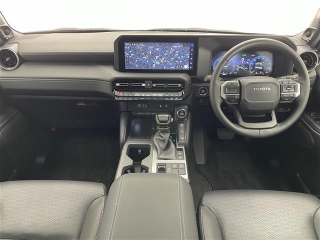 ランドクルーザー250 VX 純正12.3型ナビ JBLサウンド ムーンルーフ 丸目LEDヘッドライト 全方位カメラ ワイヤレス充電 デジタルインナーミラー BSM ルーフレール 電動リアゲート 黒革シート シートヒーター 禁煙車(2枚目)