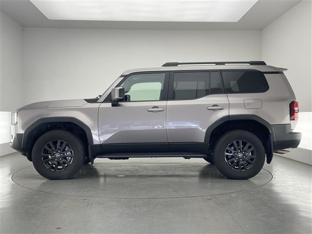 ランドクルーザー250 VX 純正12.3型ナビ JBLサウンド ムーンルーフ 丸目LEDヘッドライト 全方位カメラ ワイヤレス充電 デジタルインナーミラー BSM ルーフレール 電動リアゲート 黒革シート シートヒーター 禁煙車(17枚目)