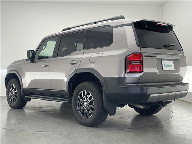 ランドクルーザー250 VX 純正12.3型ナビ JBLサウンド ムーンルーフ 丸目LEDヘッドライト 全方位カメラ ワイヤレス充電 デジタルインナーミラー BSM ルーフレール 電動リアゲート 黒革シート シートヒーター 禁煙車(18枚目)