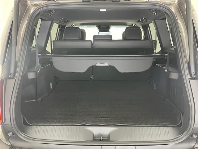 ランドクルーザー250 VX 純正12.3型ナビ JBLサウンド ムーンルーフ 丸目LEDヘッドライト 全方位カメラ ワイヤレス充電 デジタルインナーミラー BSM ルーフレール 電動リアゲート 黒革シート シートヒーター 禁煙車(23枚目)