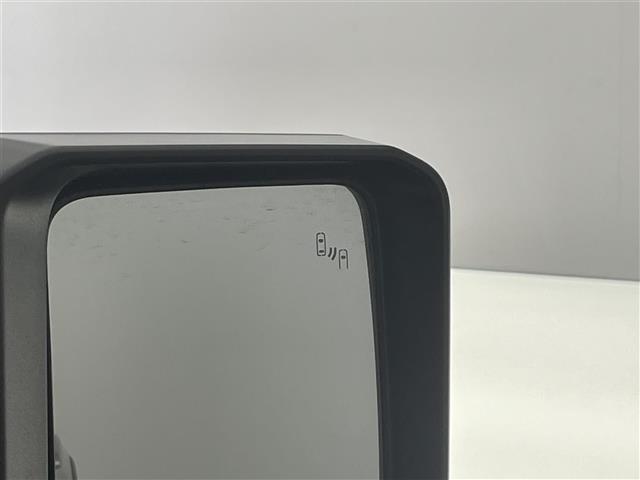 ランドクルーザー250 VX 純正12.3型ナビ JBLサウンド ムーンルーフ 丸目LEDヘッドライト 全方位カメラ ワイヤレス充電 デジタルインナーミラー BSM ルーフレール 電動リアゲート 黒革シート シートヒーター 禁煙車(28枚目)