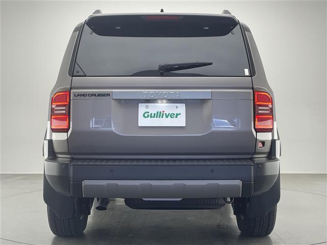 ランドクルーザー250 VX 純正12.3型ナビ JBLサウンド ムーンルーフ 丸目LEDヘッドライト 全方位カメラ ワイヤレス充電 デジタルインナーミラー BSM ルーフレール 電動リアゲート 黒革シート シートヒーター 禁煙車(38枚目)