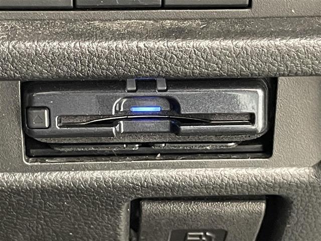 ハスラー Ｊスタイルターボ　社外９型ナビ　シートヒーター　禁煙車　フルセグＴＶ　バックカメラ　ハーフレザー　デュアルカメラブレーキ　衝突軽減装置　追従クルコン　ＬＥＤオートライト　ＥＴＣ　パドルシフト　前後ドラレコ　ルーフレール（7枚目）