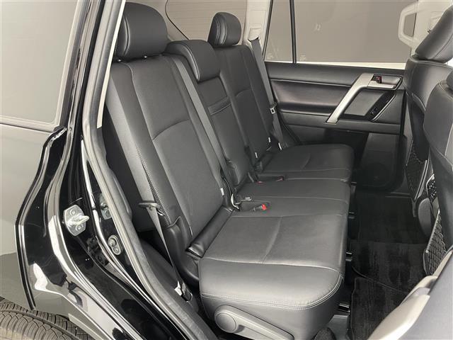 ランドクルーザープラド ＴＸ　Ｌパッケージ　マットブラックエディション　メーカーナビＴＶ　ムーンルーフ　ＪＢＬ　禁煙車　全方位カメラ　ＢＳＭ　黒革　シートヒーター　シートエアコン　コーナーセンサー　セーフティセンス　衝突軽減　追従クルコン　純正ルーフキャリア　ＬＥＤライト（20枚目）